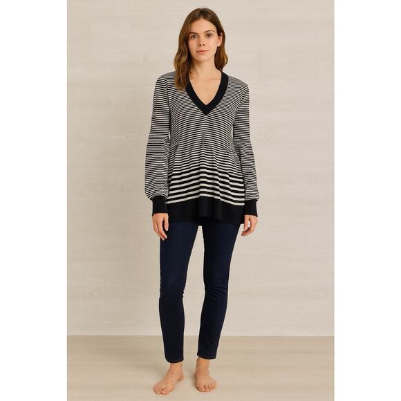 Stile Benetton Wool Blend V-Neck Sweater Women Small Striped Black Grunge Cozy - Picture 13 of 13